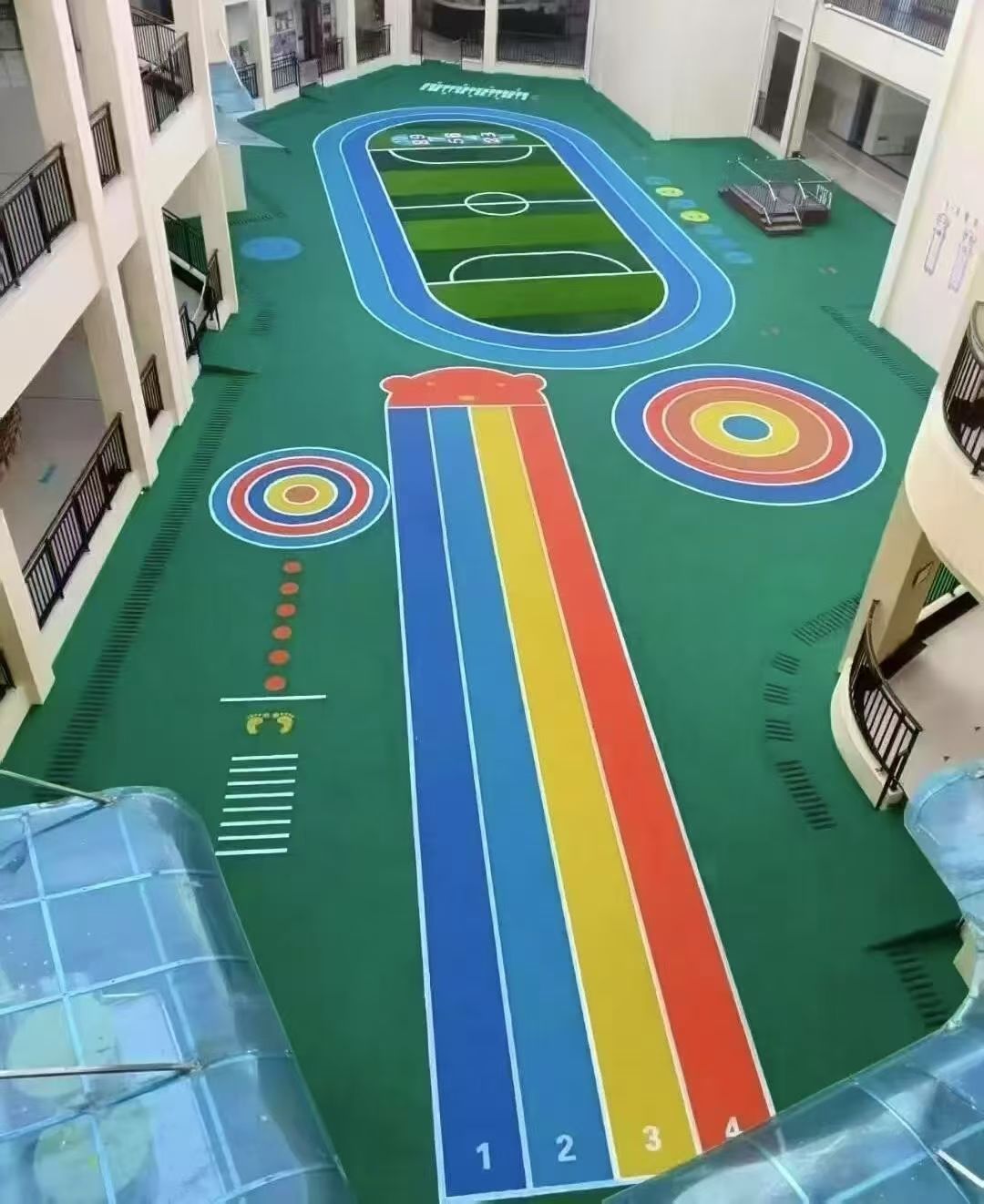 【双鸭山市】混合型塑胶跑道口碑好的专业厂家，品质可靠服务优秀